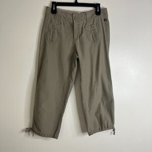 The North Face afive series Pants 8 Khaki Capri Cargo Women's Outdoor NWOT